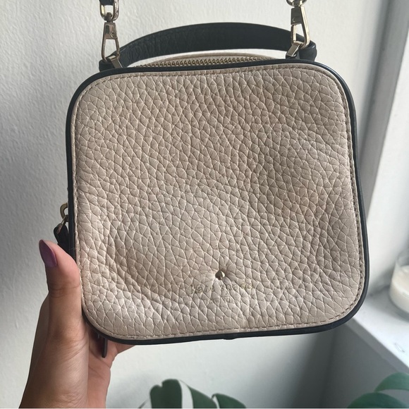 {Kate Spade} 🔷 Square/box purse - Picture 3 of 7